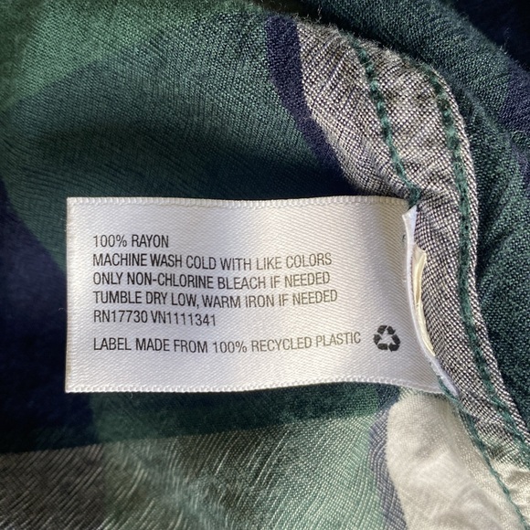 Rayon button-down, green, blue and white plaid ladies blouse by Merona - Picture 6 of 6